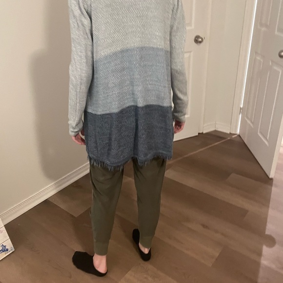 Style and co size small blue ombré sweatshirt - waterfall cardigan - Picture 3 of 4